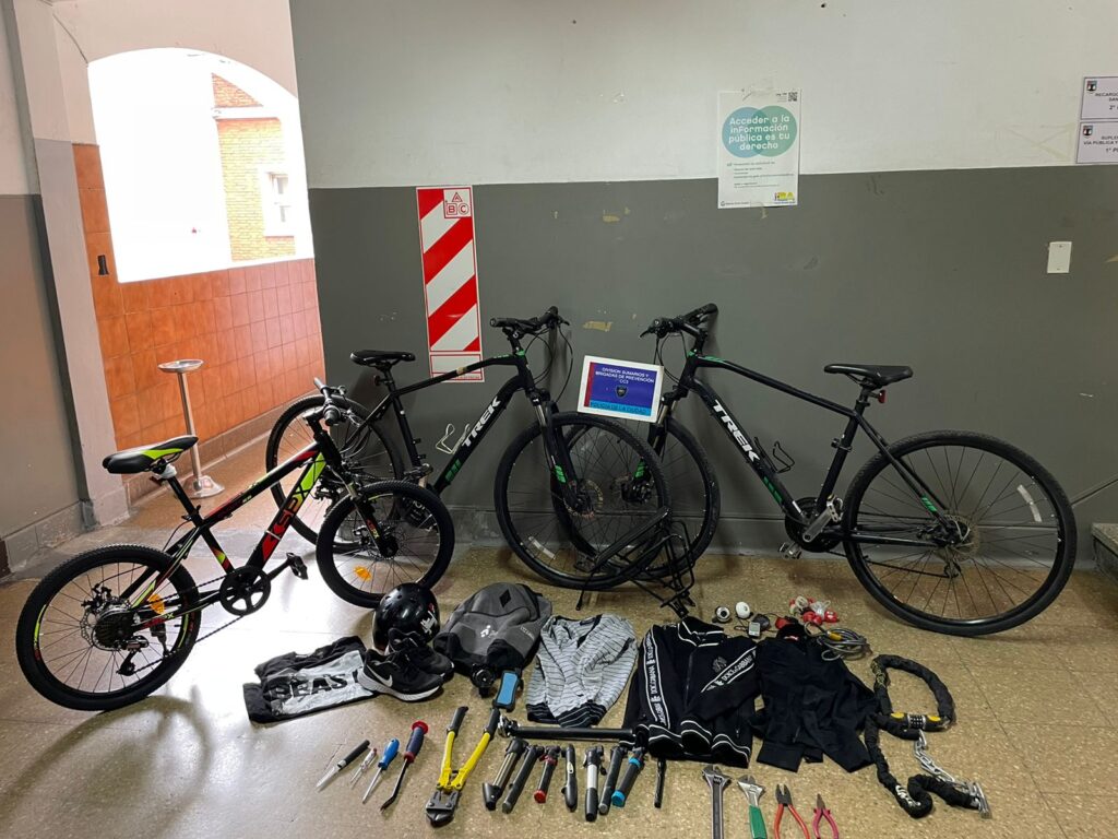 Robos: Cayó el roba bicicletas de Balvanera lo identificaron por el tatuaje de una rosa