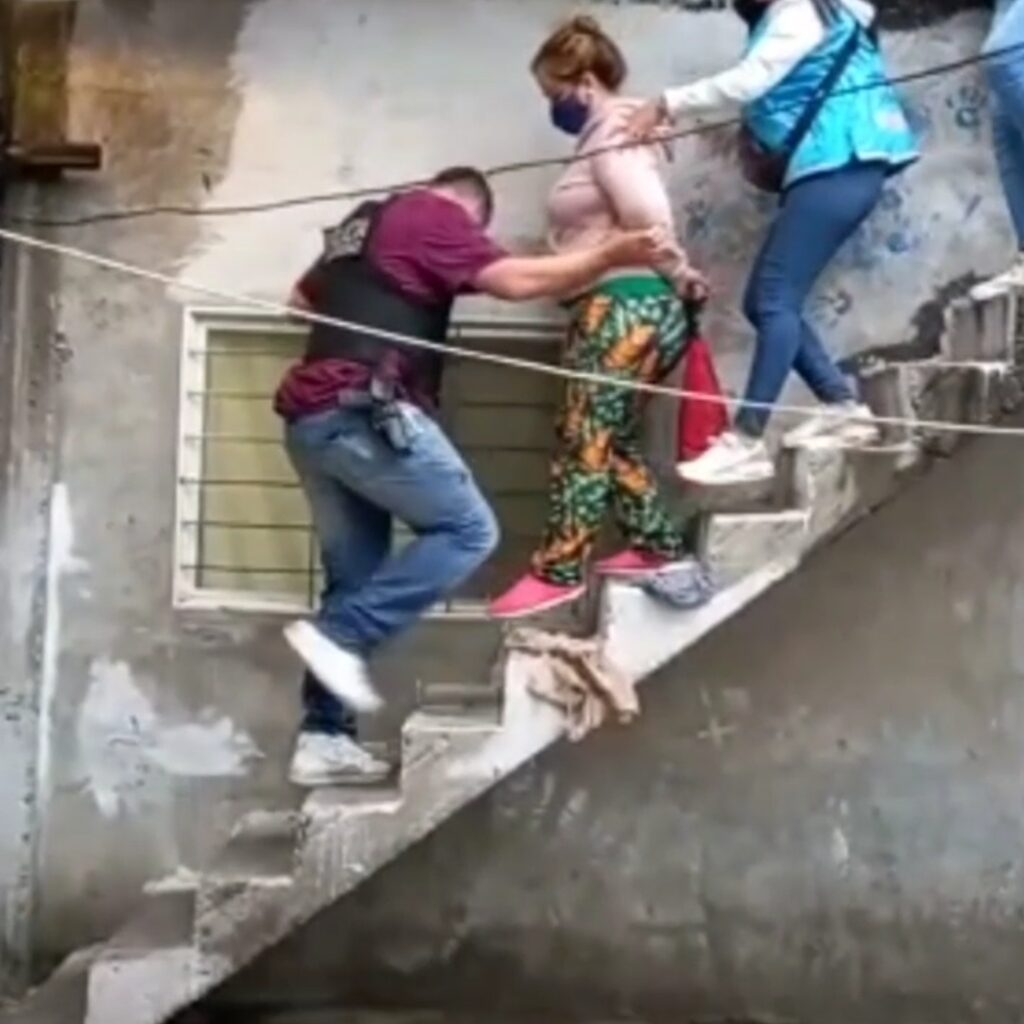 Barracas: MADRE E HIJA DETENIDAS POR INTENTO DE HOMICIDIO