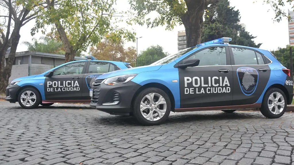 Pases a otra jurisdicción: el recurso que usa Policía de la Ciudad para «reciclar» a polis corruptos