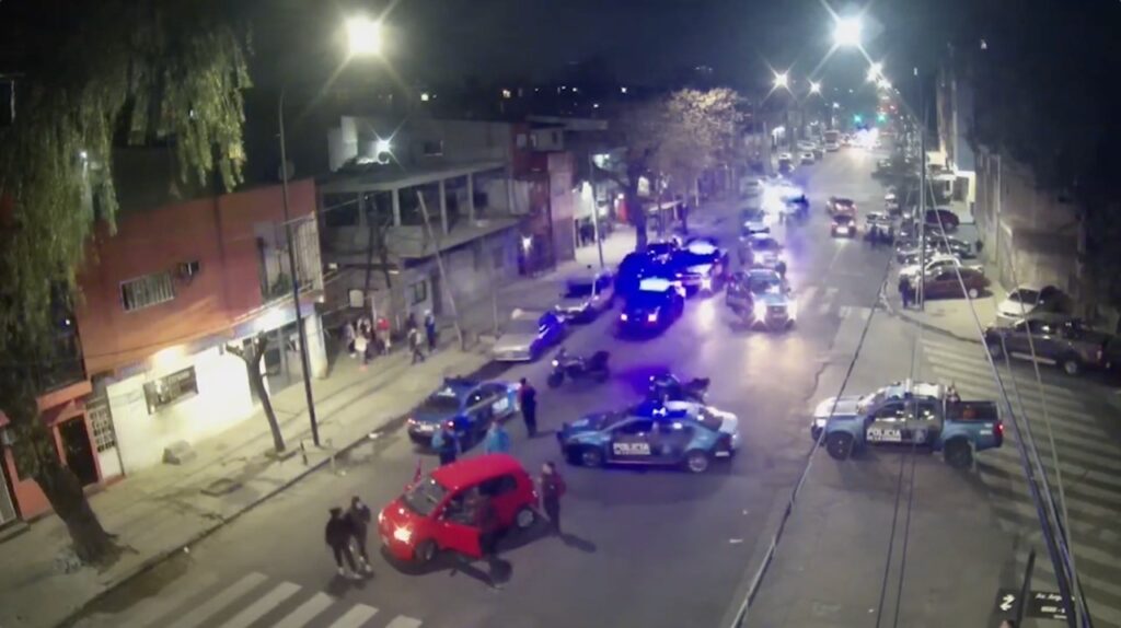 Un detenido por robo de auto y por atropellar a un oficial de Policía de la Ciudad