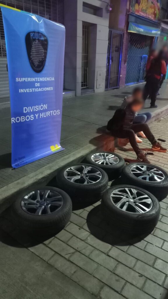 Robo: Cayeron «los robarruedas de Saavedra»